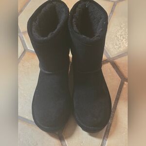 Bearpaw Black Shearling Boots Sz 5w